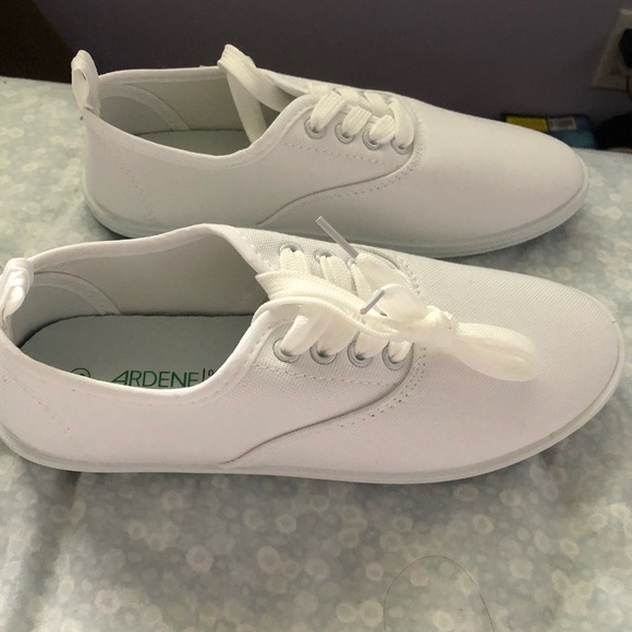 White Canvas Shoes - Picture 2 of 5